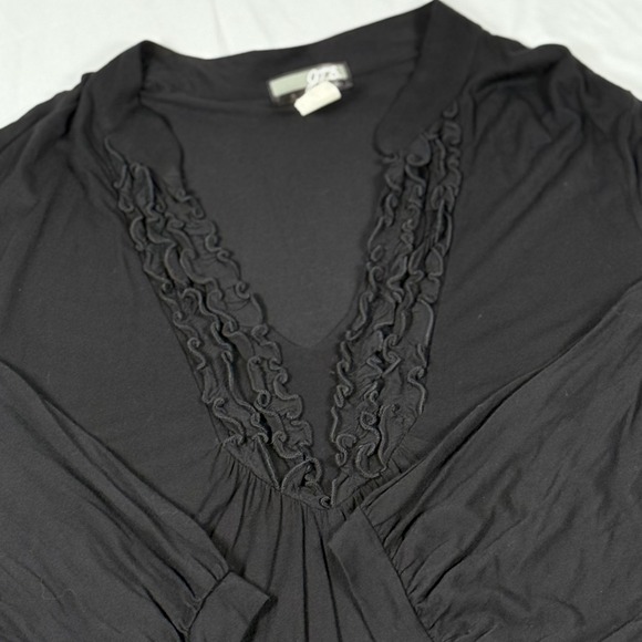 JTB Woman Shirt Womens 2X Black Rayon V Neck 3/4 Sleeve Tunic Top Minimalist NWT - Picture 2 of 8